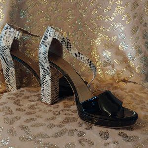 BCBG peep toes 9 1/2